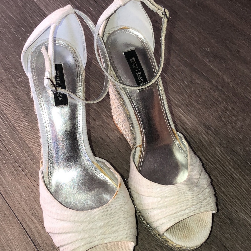 White/Silver Wedges